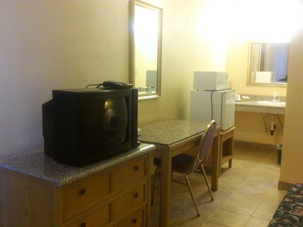 Sunstar Inn Los Banos Exterior foto